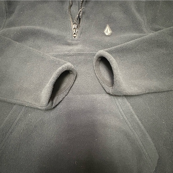 3/$30 Volcom Stone Boys Small Quarter Zip Pullover Fleece Sweater Black Soft Mid - Picture 2 of 4